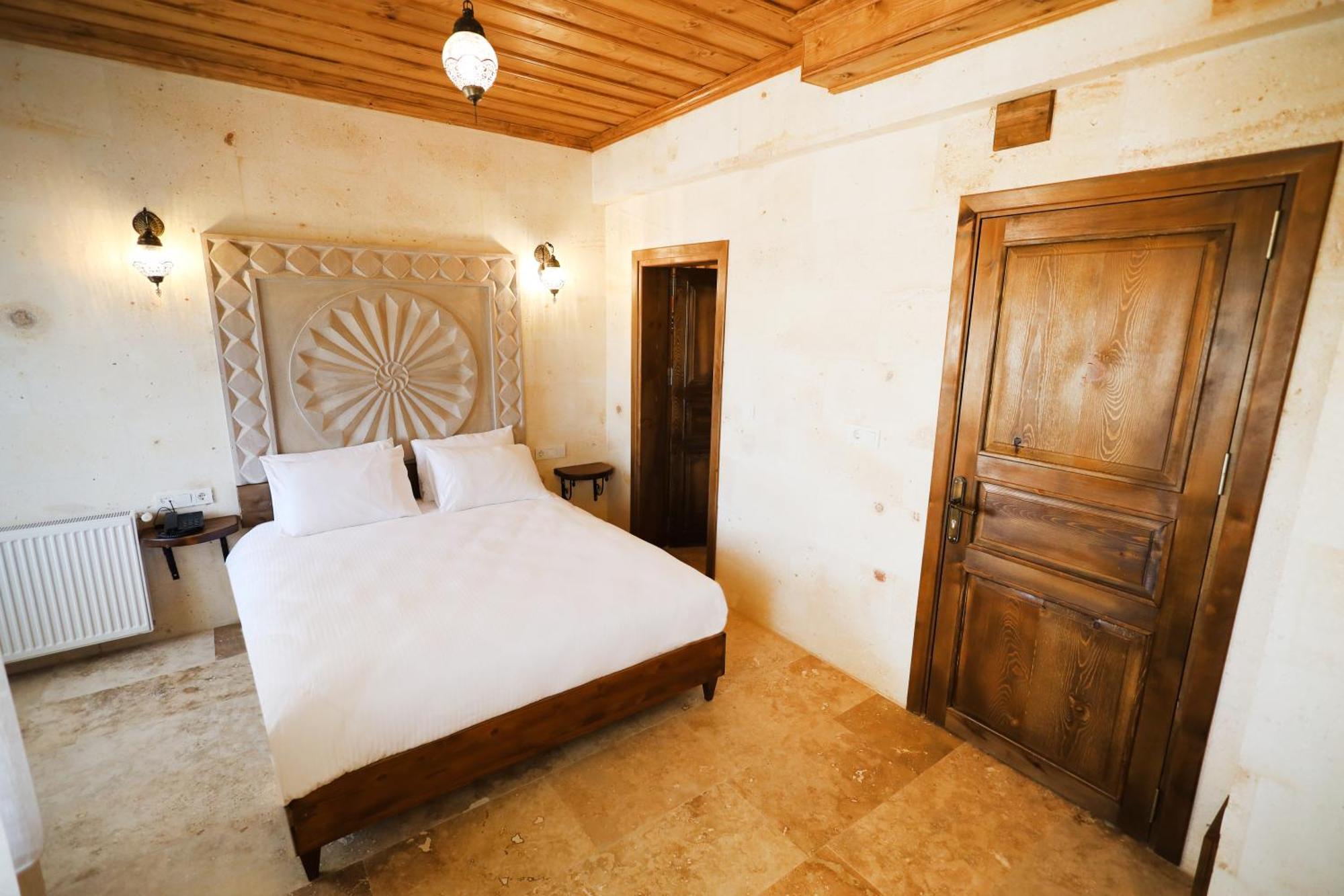 מלון גורמה Rocca Stone House מראה חיצוני תמונה